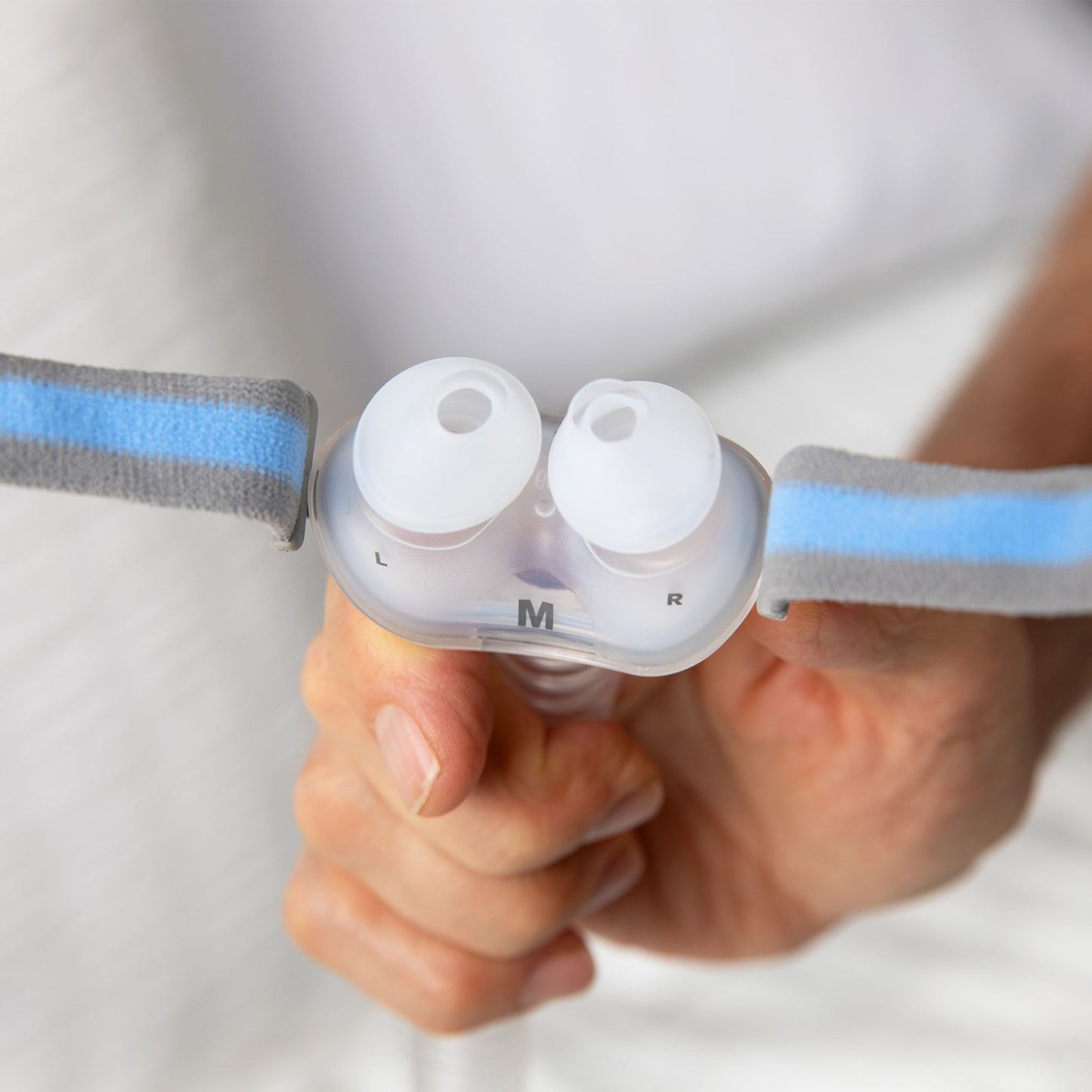 ResMed AirSense 11 AutoSet with AirFit P10 Nasal Pillow Mask Bundle